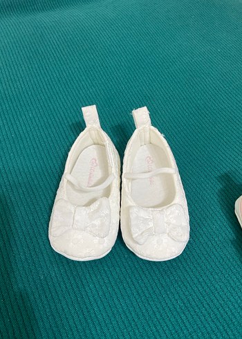 LC Waikiki Kız Bebek Beyaz Nakışlı İlk Adım Ayakkabısı