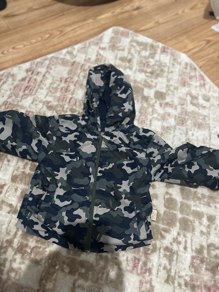 Kapüşonlu Kamuflaj Desenli Erkek Çocuk Ceketi - Görsel 2