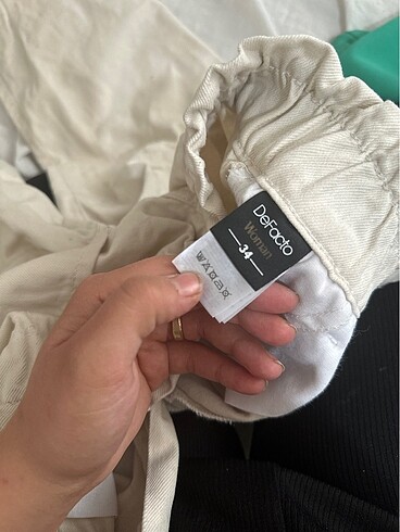 34 Beden ten rengi Renk Pantolon