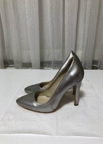 Gri Parlak Stiletto Kadın Ayakkabı - Görsel 3