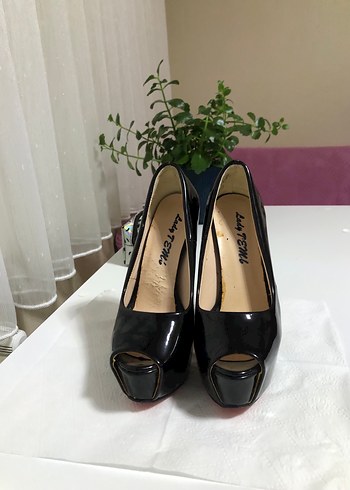 Parlak Siyah Rugan Stiletto Topuklu Ayakkabı - Görsel 3