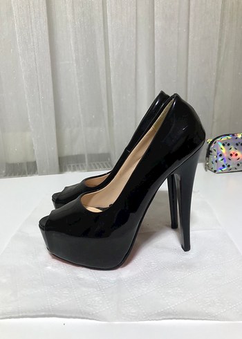 Parlak Siyah Rugan Stiletto Topuklu Ayakkabı - Görsel 2