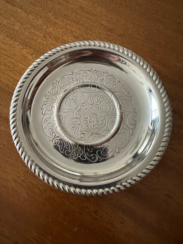 12 tanesi Eskiden kalma desenli çelik parlak çay tabagı - Görsel 2