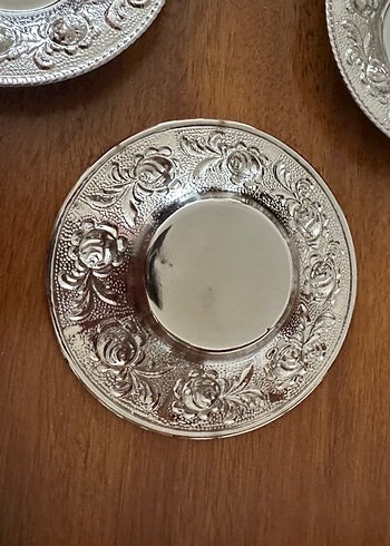 Alman gümüşü eskilerden kalma çay tabağı kabartma desenli - Görsel 4