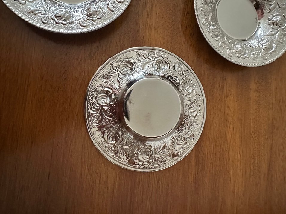 Alman gümüşü eskilerden kalma çay tabağı kabartma desenli - Görsel 4