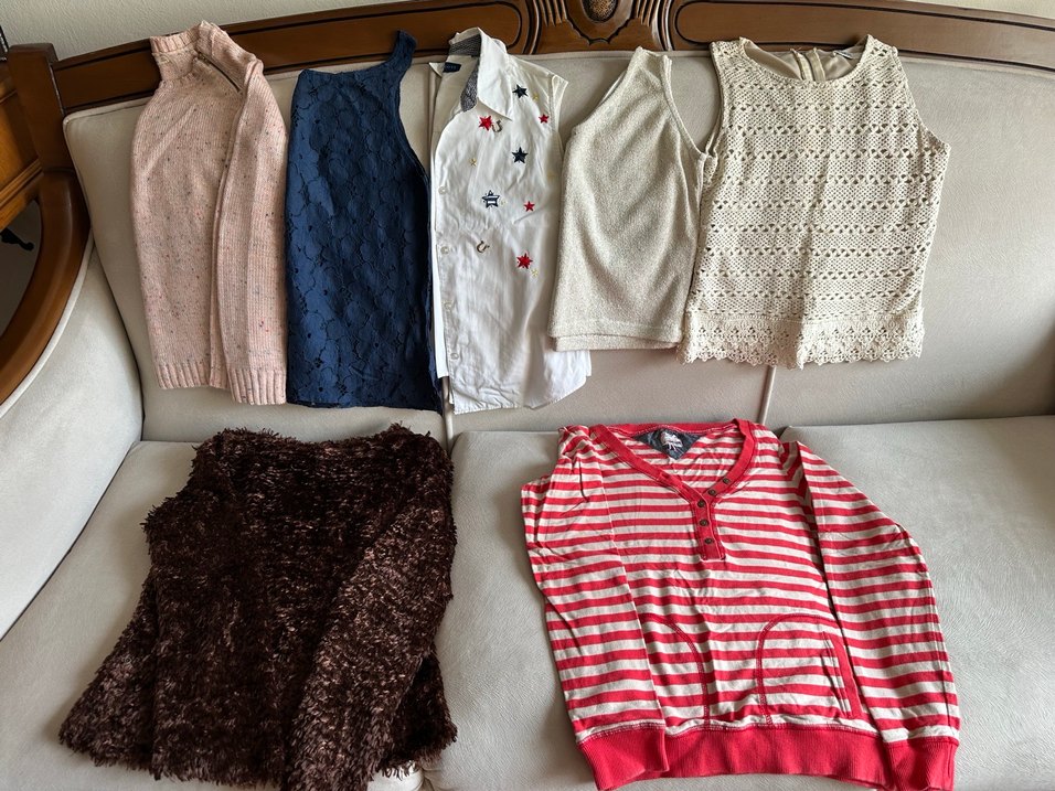 Çizgili Kırmızı Uzun Kollu Tişört vb hepsi 150 lira - Görsel 2