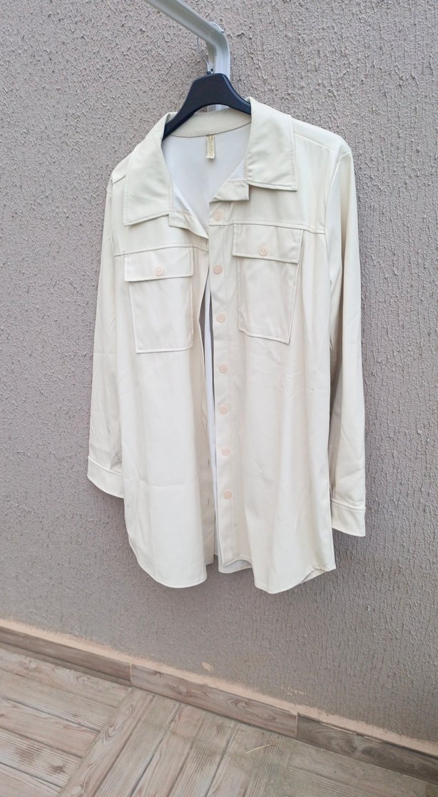 Düğmeli Gri Kadın Uzun Kollu Gömlek suni deri - Görsel 2