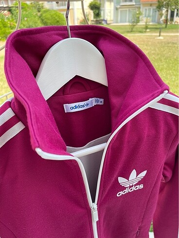 34 Beden Adidas Fermuarlı Üst