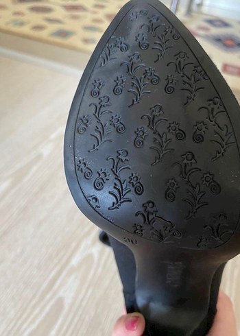 Siyah Süet Kemerli Kadın  Topuklu Ayakkabı - Görsel 4