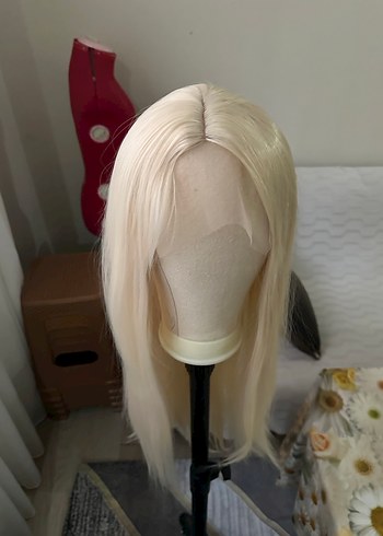 Bej İpeksi Kadın Peruk - Minimalist ve Şık - Görsel 3