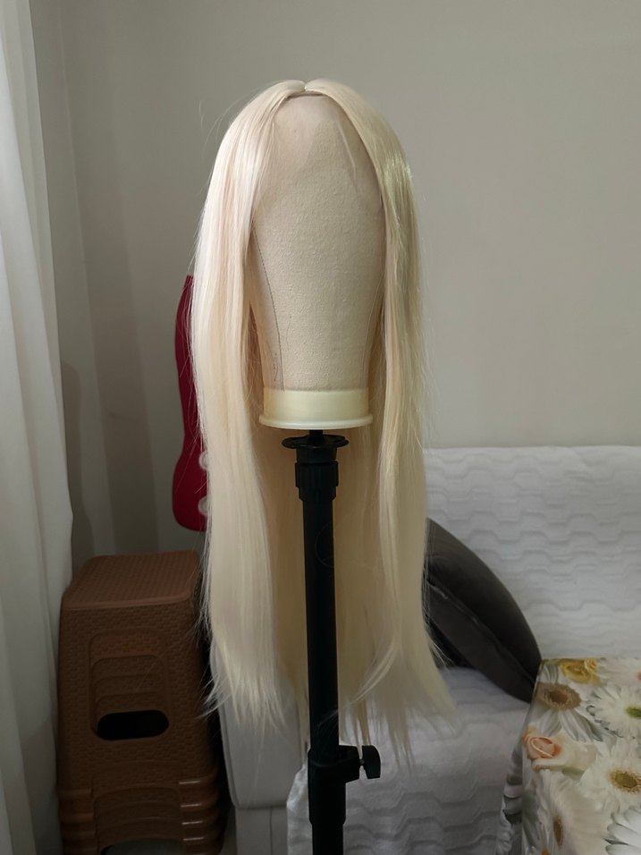 Bej İpeksi Kadın Peruk - Minimalist ve Şık - Görsel 2