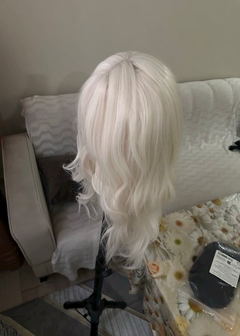 Şeffaf Beyaz Sentetik Uzun Dalgalı Peruk - Görsel 7