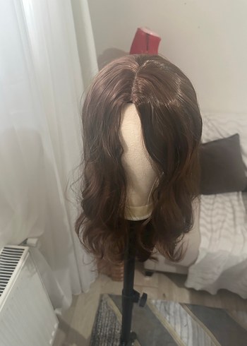 Kahverengi Dalgalı Sentetik Peruk - Görsel 3