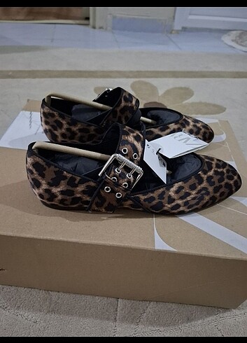 37 Beden kahverengi Renk Zara leopar desenli babet