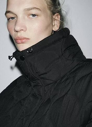 Zara Zara sıyah mont