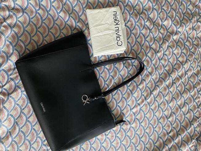 Beden calvin klein omuz çantası siyah