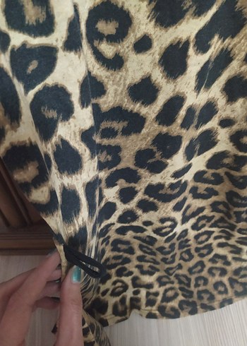 Leopar Desenli Uzun Kollu Kadın Sabahlık - Görsel 5