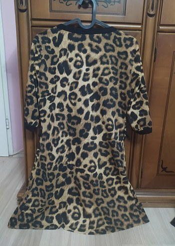 Leopar Desenli Uzun Kollu Kadın Sabahlık - Görsel 4