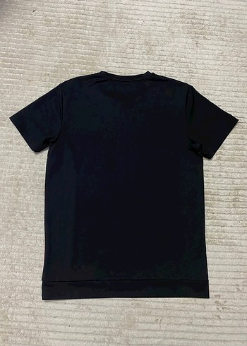 Siyah Kırmızı Yan Detaylı Erkek Tişört - Görsel 3