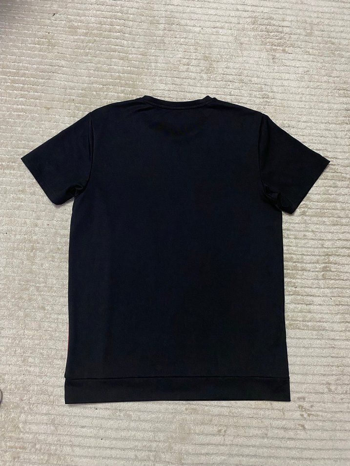 Siyah Kırmızı Yan Detaylı Erkek Tişört - Görsel 3