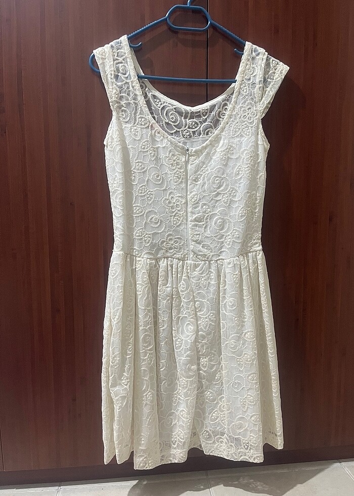 Beyaz Mini Elbise - Görsel 4