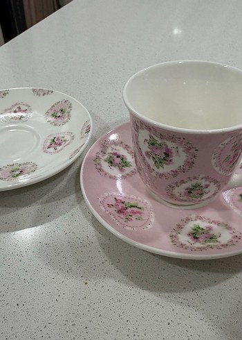 Pastel Pembe Çiçek Desenli Fincan ve Tabak Seti altlıklı - Görsel 2