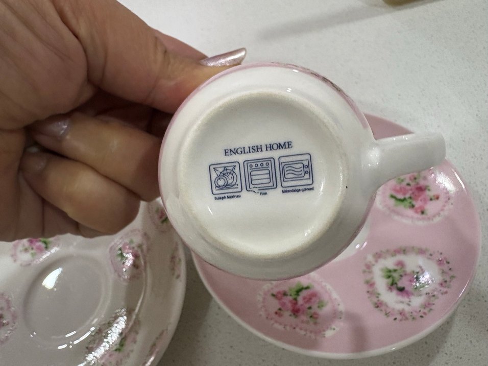 Pastel Pembe Çiçek Desenli Fincan ve Tabak Seti altlıklı - Görsel 3