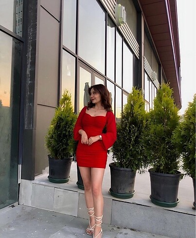 Diğer Kırmızı Uzun Tül Kol Detaylı Drapeli Mini Elbise