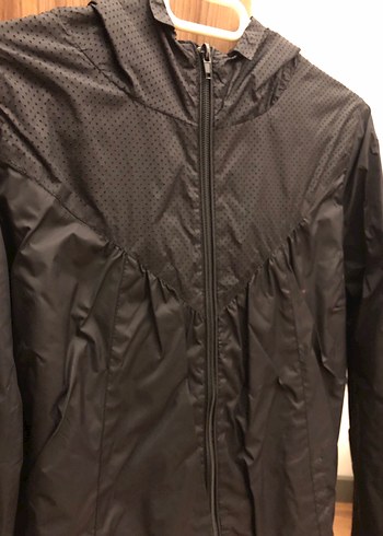 Siyah Fermuarlı Kapüşonlu Yağmurluk - Görsel 2