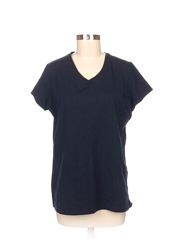 Yessica T-shirt %70 İndirimli.