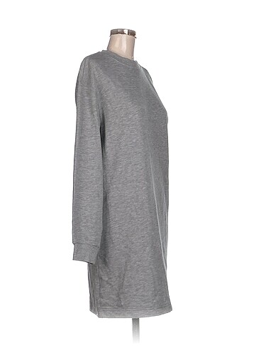 H&M H&M Günlük Elbise %70 İndirimli.