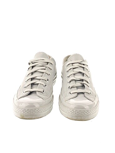37,5 Beden Converse Spor Ayakkabı %70 İndirimli.