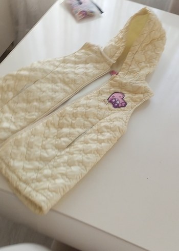 Kız Çocuk Beyaz Nakışlı Fermuarlı Yelek - Görsel 2