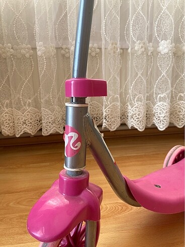 Diğer Barbie scooter