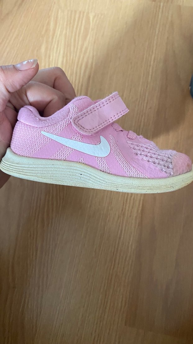 Kız Çocuk Pembe Nike Spor Ayakkabı - Görsel 4