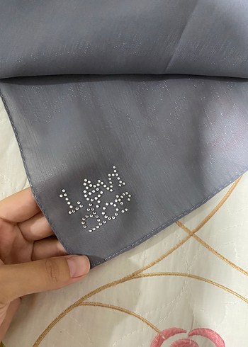 LEVİDOR Gri Parlak Detaylı Şal