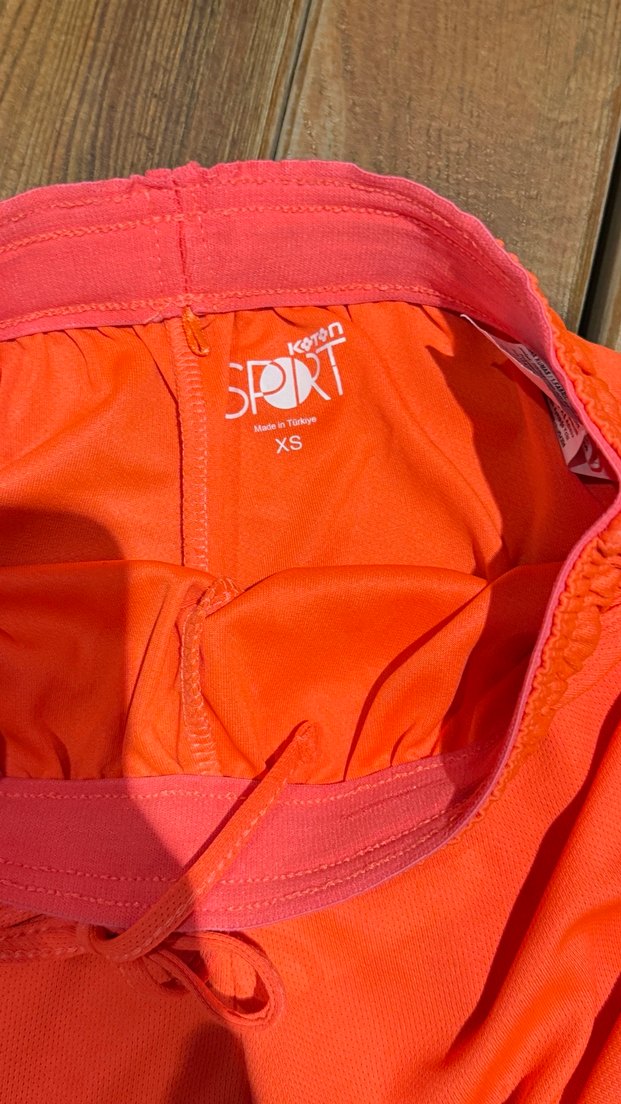 Turuncu Parlak Kadın Bermuda Şort - Görsel 2