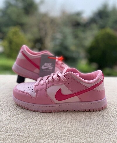 Nike Dunk pembe serii????