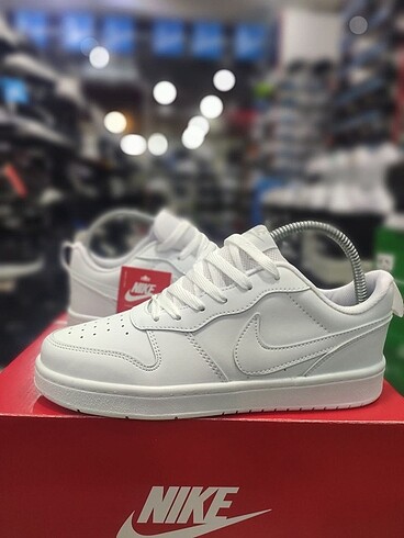 Nike Cort