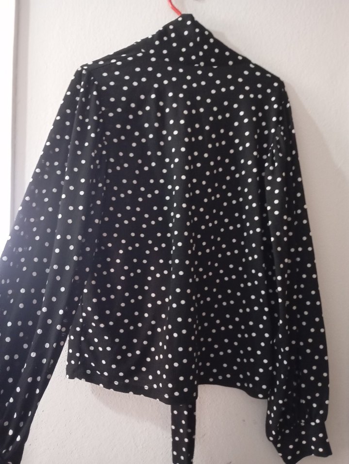 Puantiye Desenli Siyah  Bluz - Görsel 4