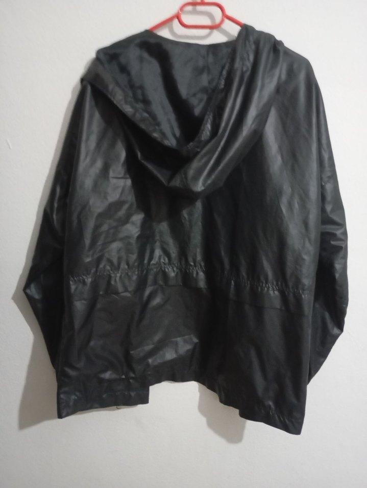 kadın siyah yağmurluk - Görsel 5