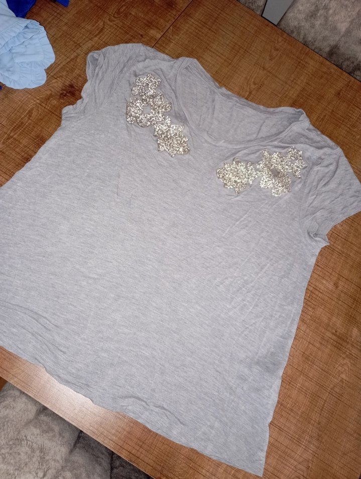 h&m yakası taşlı tişört - Görsel 2