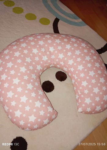 Pembe Yıldız Desenli Emzirme ve Hamile Yastığı