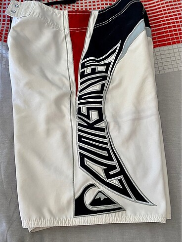 13-14 Yaş Beden beyaz Renk Orijinal Quiksilver çocuk şortu