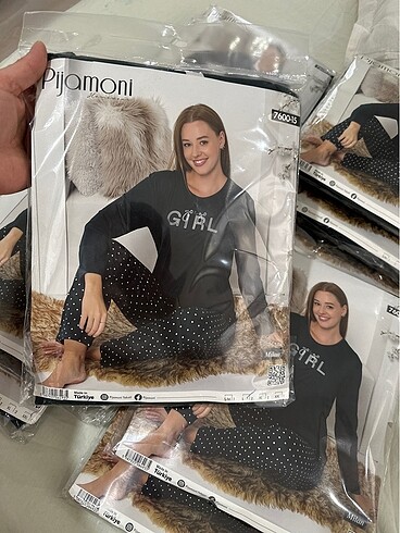 xl Beden PİJAMONİ MİLAN UZUN KOL KADIN PİJAMA TAKIM BEDENLE ACIKLAMADA