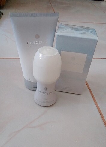 AVON PERCEIVE