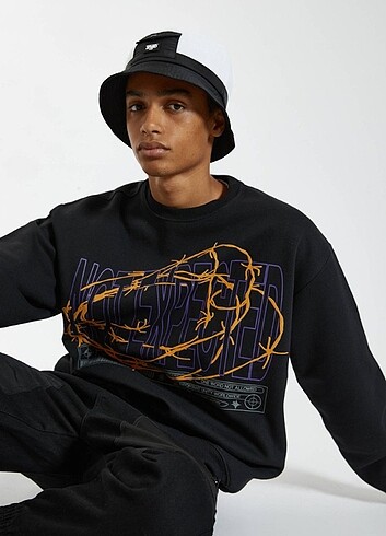 xl Beden siyah Renk Pull and bear sweatshirt 