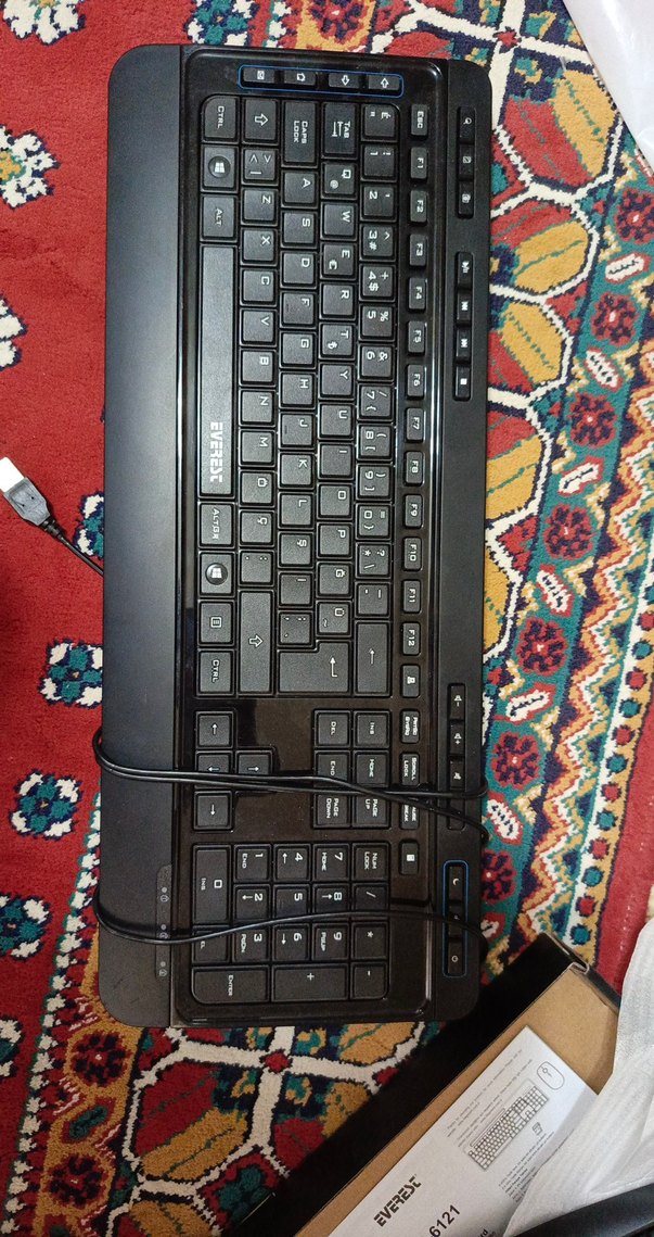 Siyah Kablolu Klavye ve Mouse Seti - Görsel 2