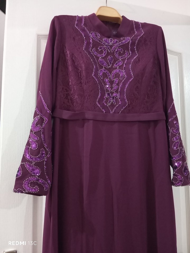 Mor Uzun Kollu İşlemeli Abiye Elbise - Görsel 4