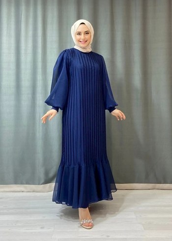 Uzun Piliseli Siyah Elbise - Görsel 5